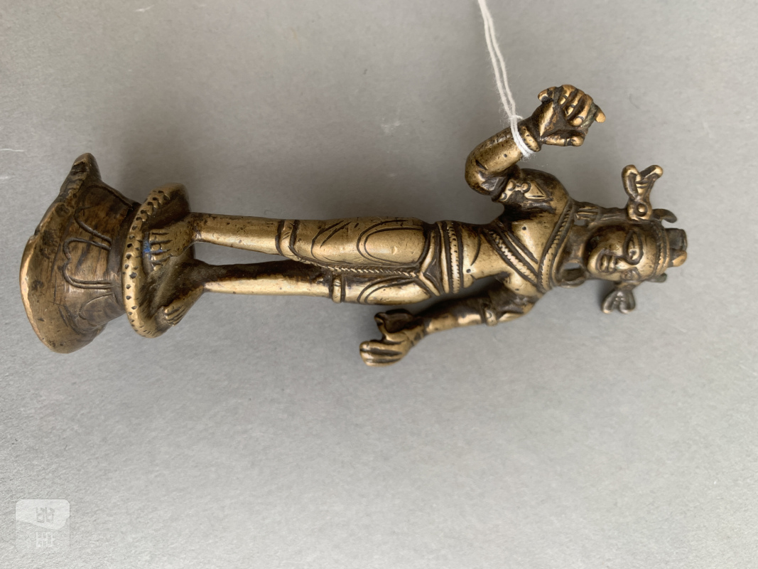 A bronze figure of a standing Bodhisattva - 图6